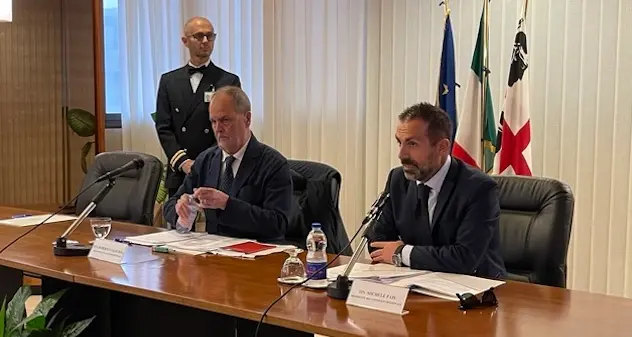 Calderoli a Cagliari. “Un piano strategico ad hoc per la Sardegna”