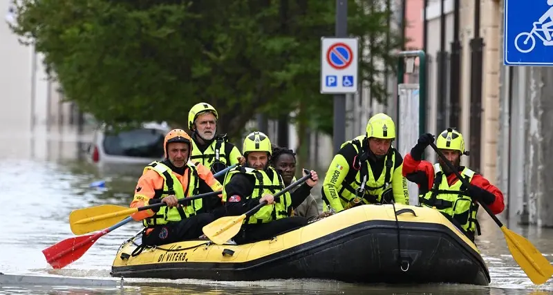 Emilia-Romagna: 14 vittime e 15mila sfollati. Mancano cibo e acqua