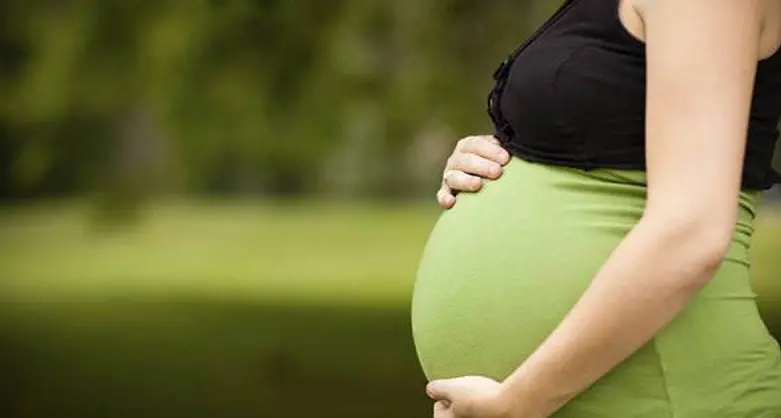 Australia, 30enne rimane incinta dopo che la madre le dona l'utero