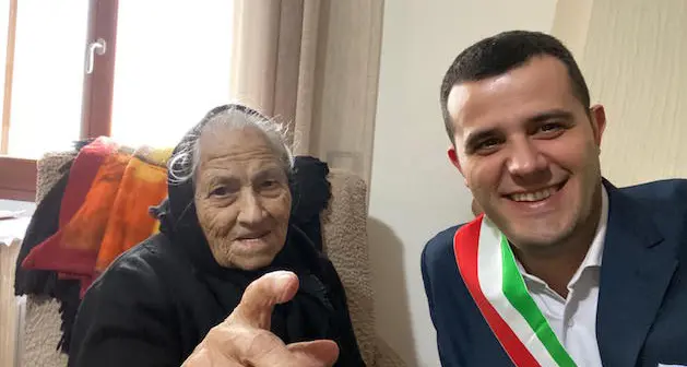 Nughedu Santa Vittoria festeggia i 103 anni di zia Rosa Congiu