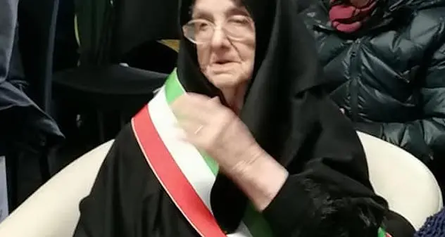 Galtellì. Tzia Peppedda Catgiu spegne 100 candeline: l’augurio del sindaco