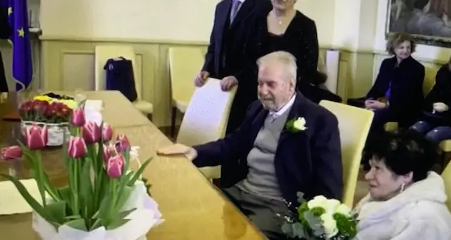 Fidanzati da quasi 50 anni, finalmente si sposano: lui ha 92 anni lei, sarda, 71