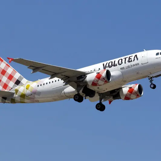 A marzo torna la rotta Alghero-Parigi con Volotea