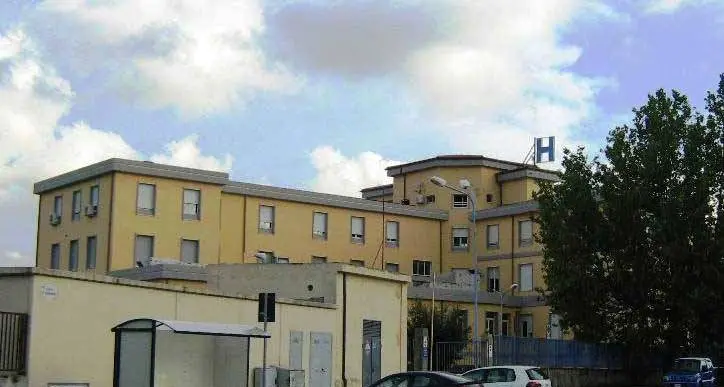 Ospedale San Camillo. Corona: “Segnalazioni preoccupanti che rischiano di diventare realtà”