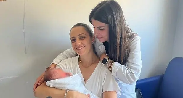 Cagliari. Corsa contro il tempo per la gravidanza, ma il piccolo Francesco nasce nei parcheggi