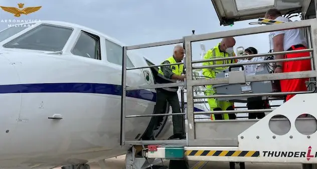 Volo d'emergenza da Cagliari a Milano per due gemellini di tre mesi