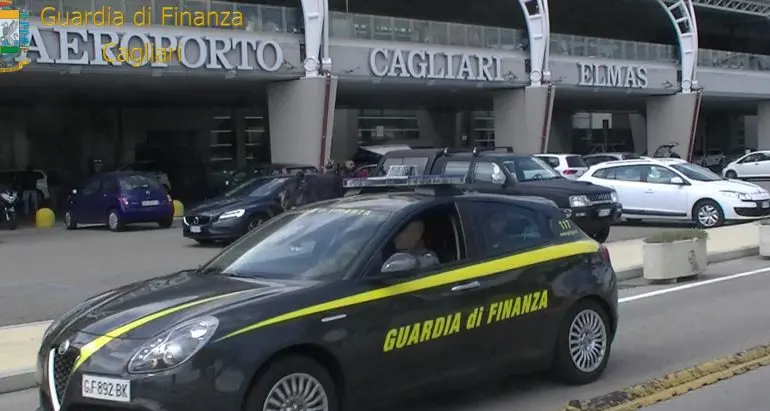 Gdf Cagliari. Sequestrati 5 kg di hashish provenienti dalla Spagna