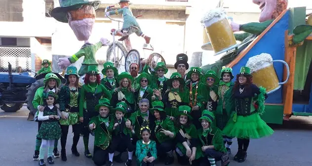Grande successo per la 29^ edizione del Carnevale bariese. Premiati i carri, i gruppi e la maschera più bella