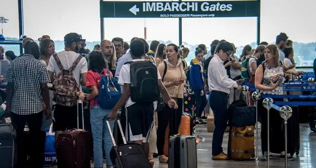 Sciopero aerei domani 20 giugno 2023, cosa fare per salvare il viaggio