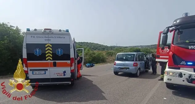 Auto contro moto sulla strada per Ittiri, gravi due persone