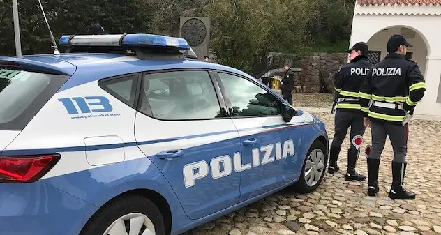 Carne destinata ai bambini trasportata in contenitori non idonei e senza tracciabilità