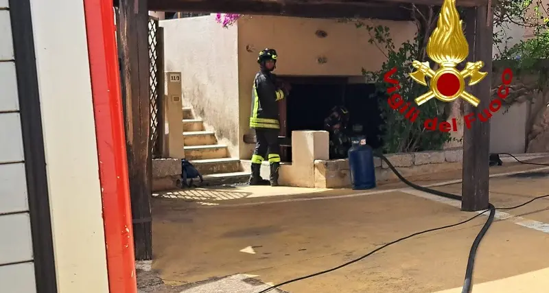 Olbia: in fiamme appartamento di un residence