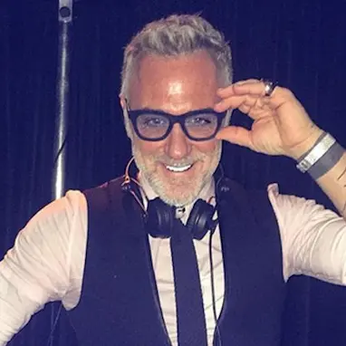 A febbraio il processo a Gianluca Vacchi per presunti abusi edilizi nella villa di Porto Cervo