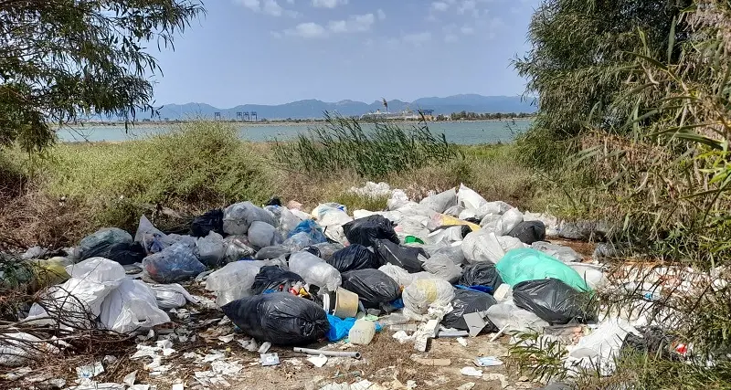 Cagliari, Valerio Piga: \"Vergognosa discarica nella Laguna di Santa Gilla\"