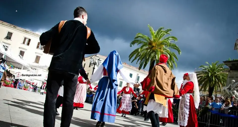 Sassari. 65^ edizione della Cavalcata Sarda. Ordine di sfilata dei gruppi partecipanti