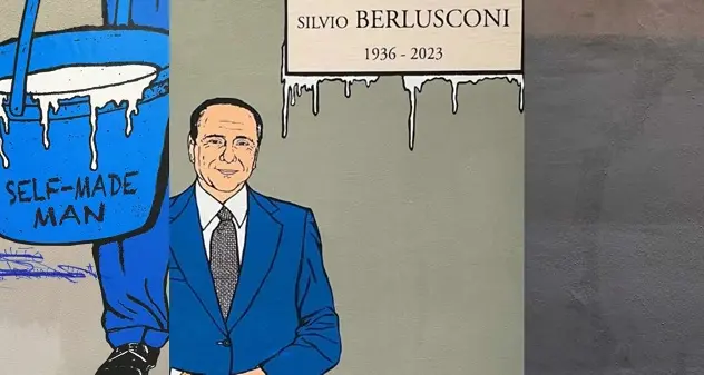 Berlusconi, cancellato murales del Cav a Milano