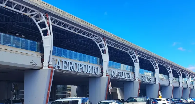 Aerei: arriva il parcheggio gratuito all’Aeroporto di Cagliari