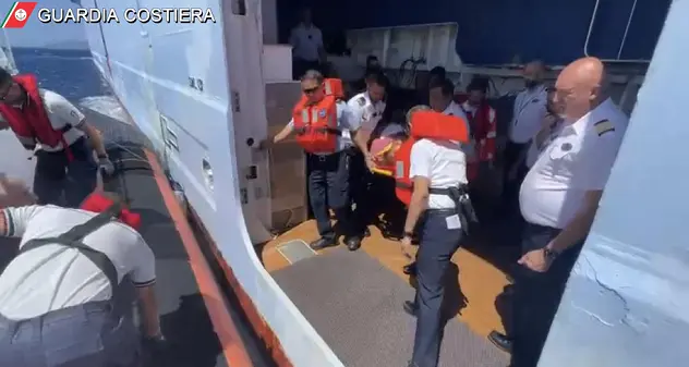 Passeggero accusa infarto in una nave da crociera nelle coste del sud Sardegna: soccorso e ricoverato