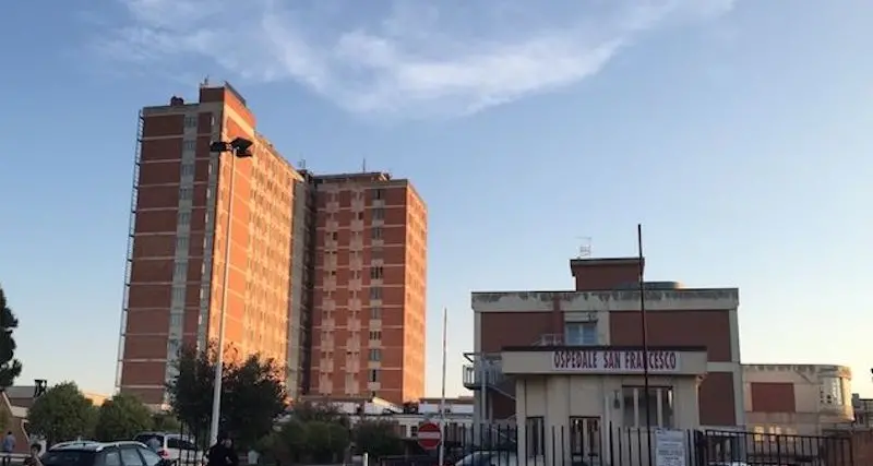 L’assessore Nieddu: “Al San Francesco di Nuoro situazione “tranquilla” i reparti sono tutti aperti”