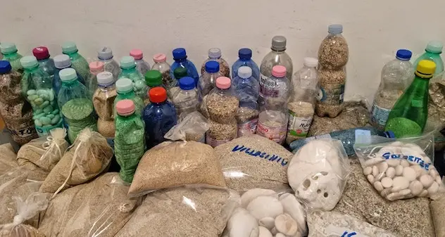 Scattano i primi sequestri di sabbia rubata dalle spiagge sarde