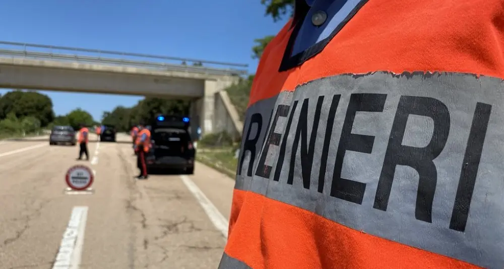 Trapani: evade due volte dai domiciliari, 'meglio in caserma che a casa con mia moglie'