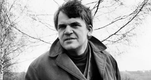 È morto lo scrittore Milan Kundera, aveva 94 anni