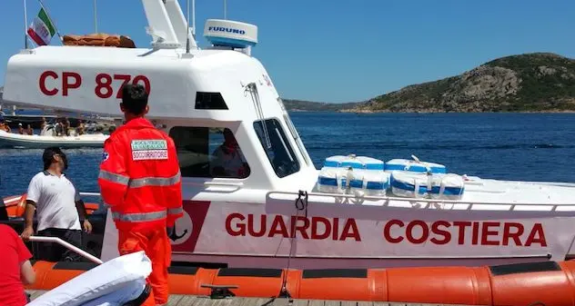La Maddalena. Sei turisti soccorsi dalla Guardia Costiera
