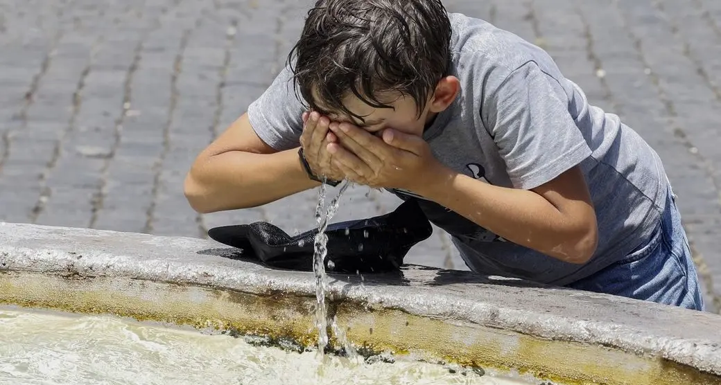 Oltre 44 gradi in Sardegna, l'inferno di Caronte soffoca l'isola