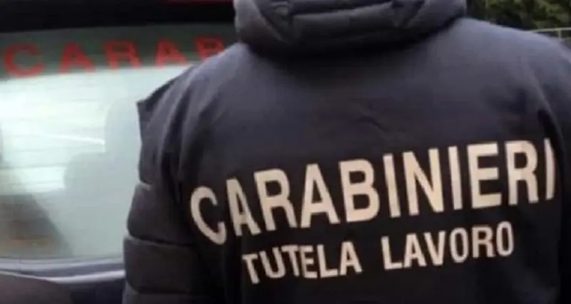 Carloforte: lavoratori in nero in un bar, attività sospesa
