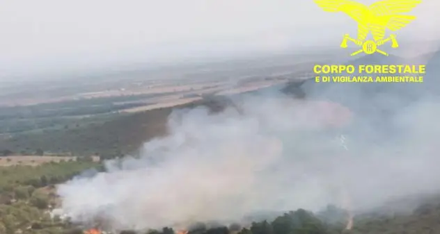 Altra giornata rovente in Sardegna: oltre venti gli incendi