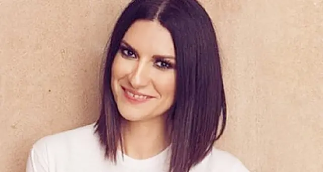 Coronavirus, Laura Pausini dal cuore d’oro: dona 100mila euro alla Croce Rossa Italiana