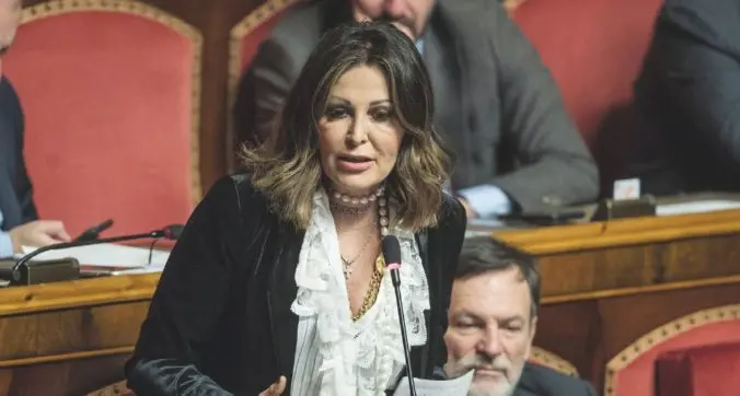 Il Senato ha respinto la mozione di sfiducia per il ministro Santanchè