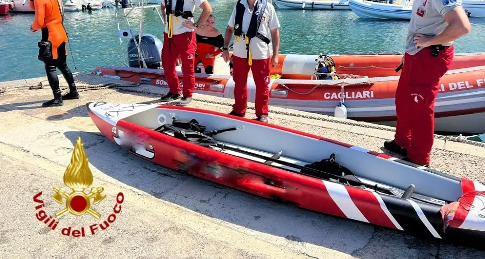 Kayak alla deriva nel Golfo di Cagliari, intervengono i Vigili del fuoco