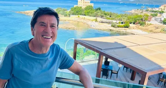 Gianni Morandi oggi, 30 luglio, ad Alghero