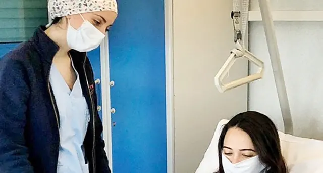 Mamma partorisce al Brotzu: l’amore e il calore umano del personale medico e infermieristico è immenso