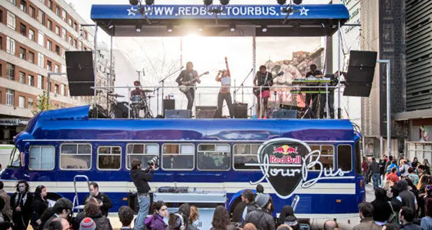 Oggi a Nuoro il Red Bull Torus Bar. Concerti gratuiti dalle sei del pomeriggio fino a tarda sera