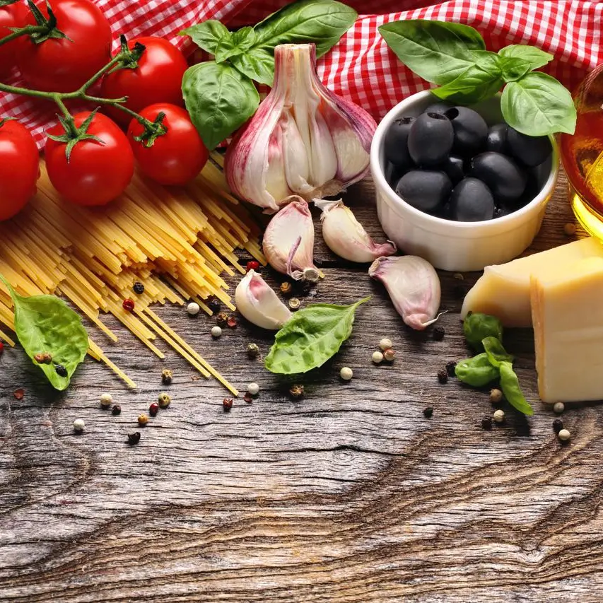 Alimentazione durante le feste: i consigli degli esperti per un Natale sano
