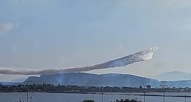 Cagliari. In tanti col naso all'insù per le prove delle Frecce Tricolori