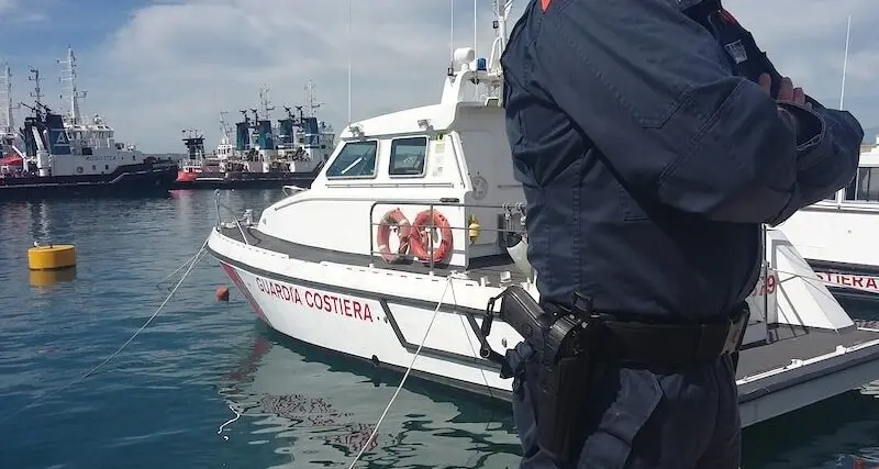 Costa Smeralda: Guardia Costiera sequestra stabilimento balneare abusivo