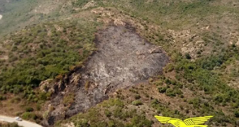 Incendi: 17 i roghi in Sardegna, Canadair a Padru