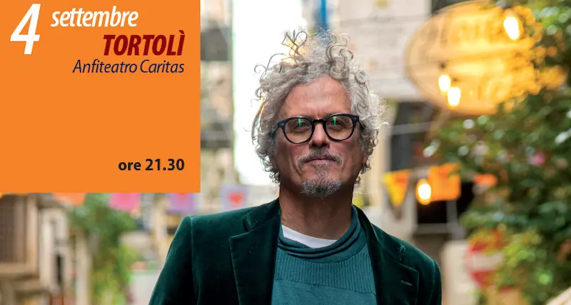 Niccolò Fabi all’Anfiteatro Caritas di Tortolì: questa sera in diretta su Sardegna Live