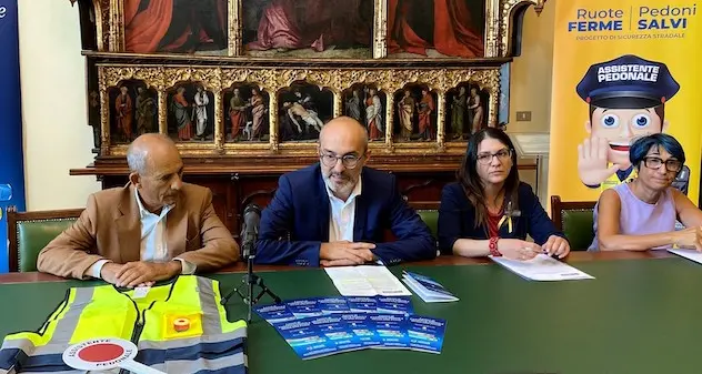 A Cagliari assistenti pedonali per evitare gli incidenti