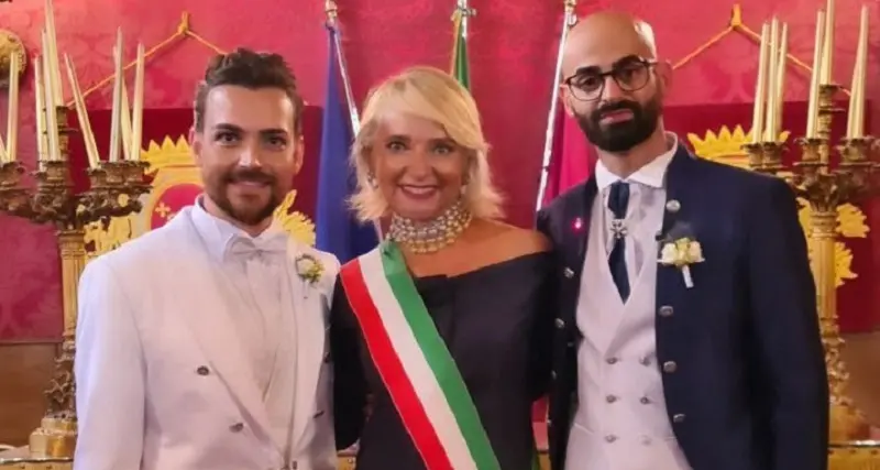 Valerio Scanu e Luigi Calcara si sono sposati: una storia d'amore nata su Instagram