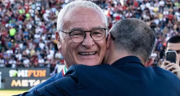 Claudio Ranieri cittadino onorario di Cagliari: voto unanime del Consiglio