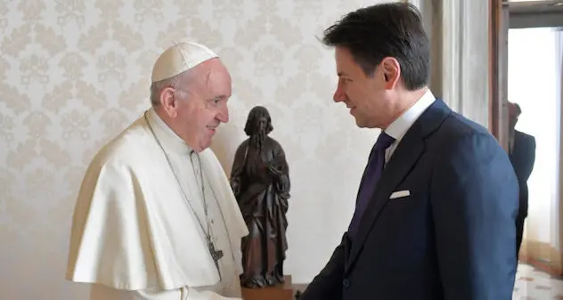 Coronavirus. Papa Francesco riceve in Vaticano il presidente del Consiglio Giuseppe Conte