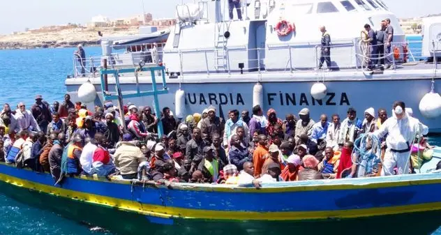 Migranti: Tajani, 'situazione peggiorerà, ora piano con Ue, G20 e Onu'