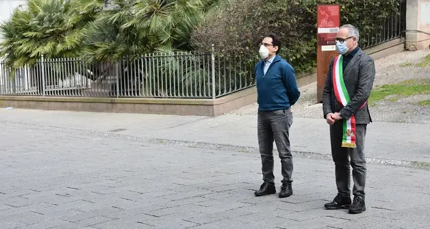 Bandiere a mezz'asta a Sassari