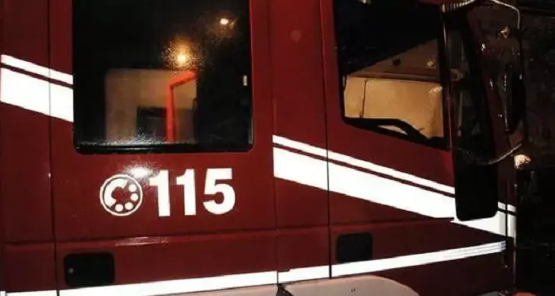 Auto in fiamme a Cagliari, era di un ex poliziotto