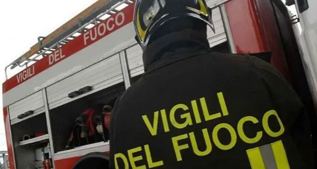 Sassari. Incendio in un appartamento, Vigili del fuoco salvano disabile