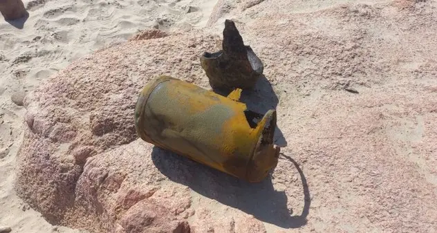 Falso allarme a Cala Cipolla, non era un ordigno bellico ma una bombola del gas